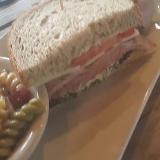 Delis