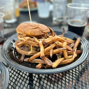 Haystack burger (the crunchy onions were so good)
