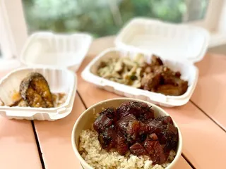 Tanioka's Seafoods & Catering