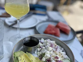 Helena Modern Riviera