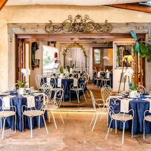 We loved the variety of spaces for the reception. (Jason Burns Photography)