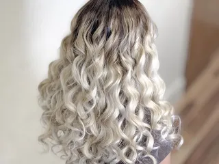 Platinum Black Salon