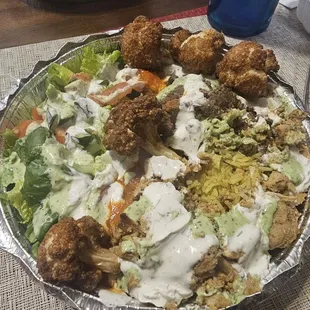 P21 Crazy plate with chicken, beef and fried cauliflower added