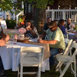 Everyone enjoying their supper!  Thanks Hamburger Man!