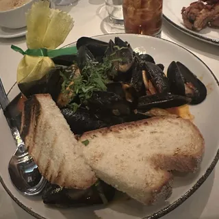 Mussels Fra Diavolo