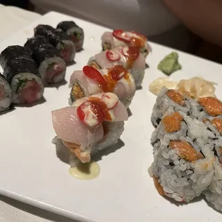 Spicy Salmon Sushi Roll