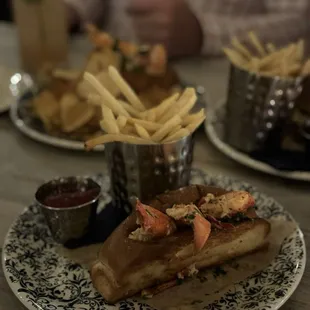 Lobster Roll - Manhattan Style