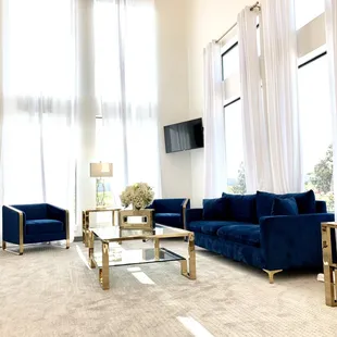 HAMPTONS - BRIDAL LOUNGE