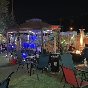 Live music with nice lights everywhere.