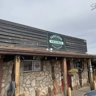 ramen and noodles, outside