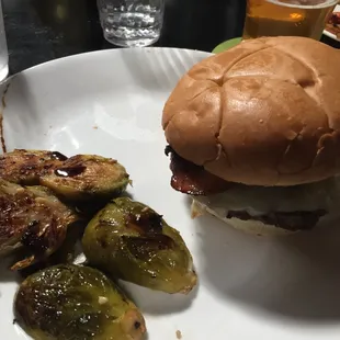 Green Chile Bacon Cheeseburger