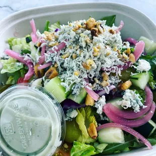a salad with dressing