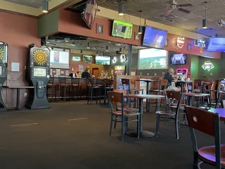 Eli's Sports Bar & Grill