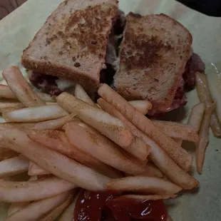 Reuben and fries