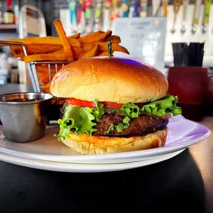 Close-Up Bison Build Burger!