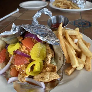 Spicy Chicken Pita