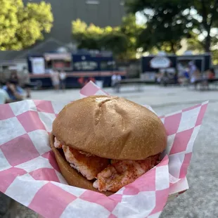 Lobster roll @ohcayeats