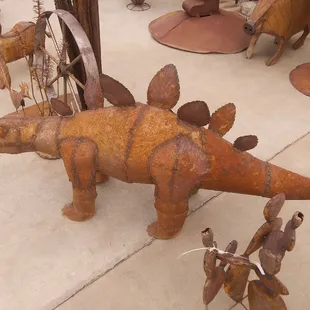 I&apos;d love to have a stegosaurus in my garden!!