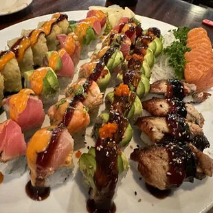Vegas roll, Avalanche roll, Big Sumo, Caterpillar roll, Unagi nigiri, and Sake sashimi. So so good!!!