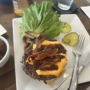 Cheese burger with bacon