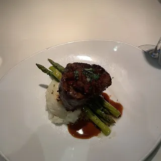 6 Oz. Filet Mignon Entree