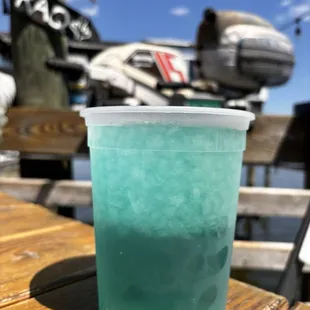 32 oz swamp water bucket