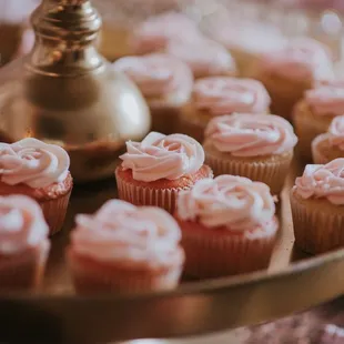 We have NO Catering Restrictions or Fees !! This allows you to serve and enjoy the food you want !