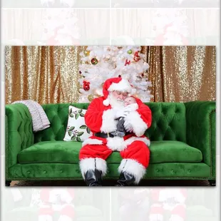 Photos with Santa from Hartsock's!