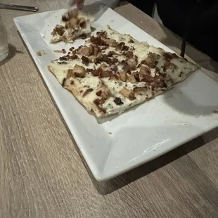 Chicken bacon ranch flatbread. Was great!