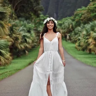 Love getting customer's photos! Gorgeous @makamaae_ in a classic white orchid haku.