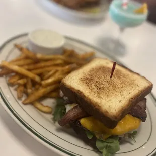 Bacon cheeseburger