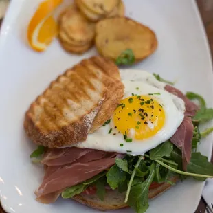 Prosciutto and Egg Sandwich