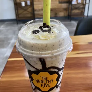 Oreo Cheesecake Protein Smoothie