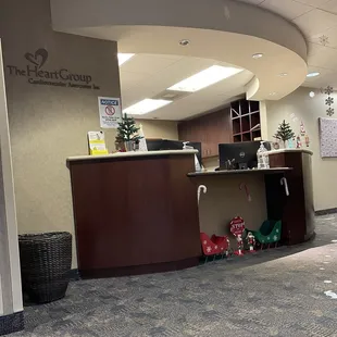 Check in desk decorated for the holidays.