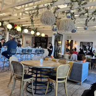 Great place for date night. Girls night Cocktails etc