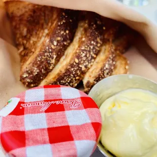 Nine grains toast delicious