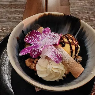 Ice Cream with Carmel Corn