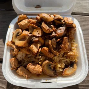 Little Hut - Chicken, mushrooms, fried rice.