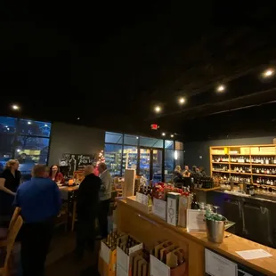 Friday Tasting kicking off. 5-8 pm most Fridays.  Details: https://www.table31lkn.com/the-hidden-bin