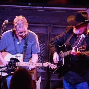Mark Alan Cash jamming at the Storytellers Hideaway Christmas concert