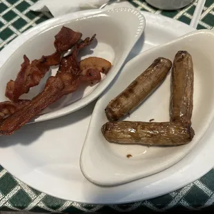 Bacon and sausage links