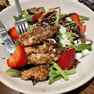 Cranberry &amp; Goat Cheese Salad, mixed greens, candied pecans, champagne vinaigrette with added grilled chicken and strawberries