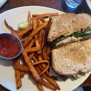 Smoked Turkey BLT Sandwich