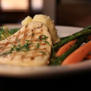 fish, grilled seafood, seafood, food, grilled fish