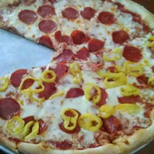 Large pepperoni + banana pepper