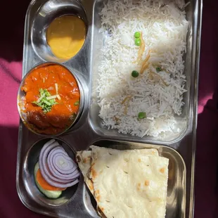 Lamb vindaloo lunch combo