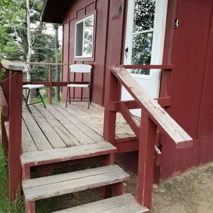 Cabin 4 deck and entrance