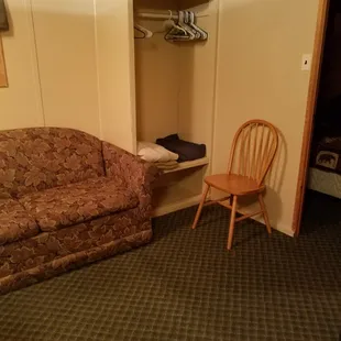Cabin 4 living room area