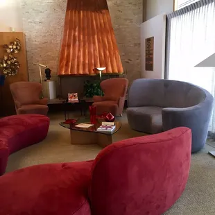 Midcentury modern at its finest!