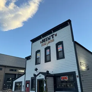 Restaurant front